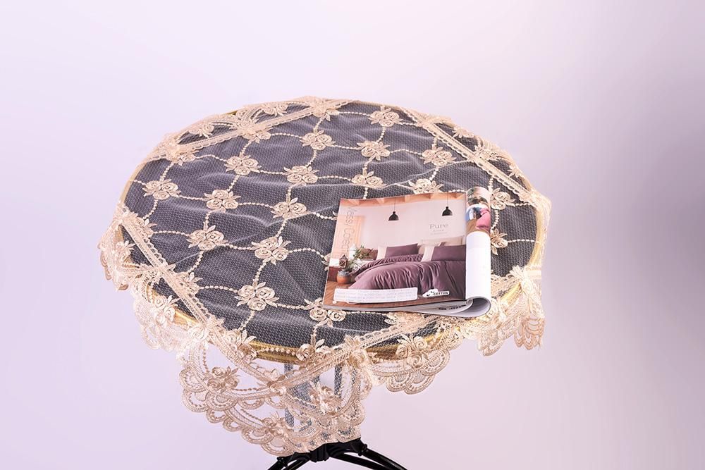 شرشف طاولة بيرو - Elvan