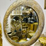 مرآة هندي دائري مع أطار نحاسي