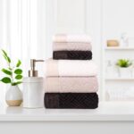 مناشف قطن - Gold Versace